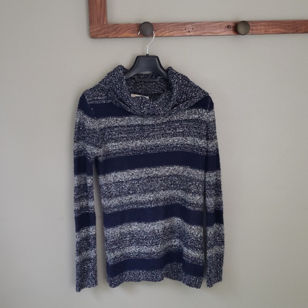 2/$15 Crowl neck sweater